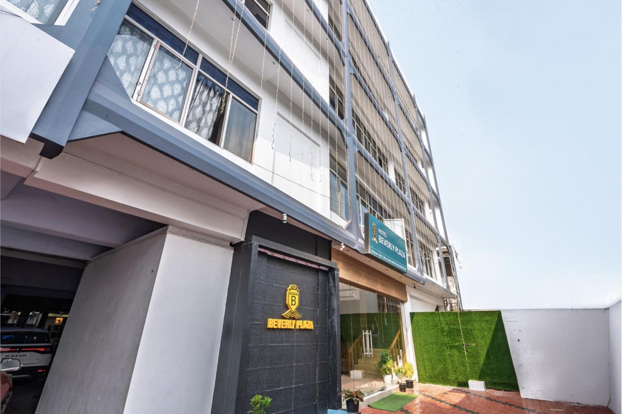 Hotel Beverly Plaza Kozhikode Esterno foto